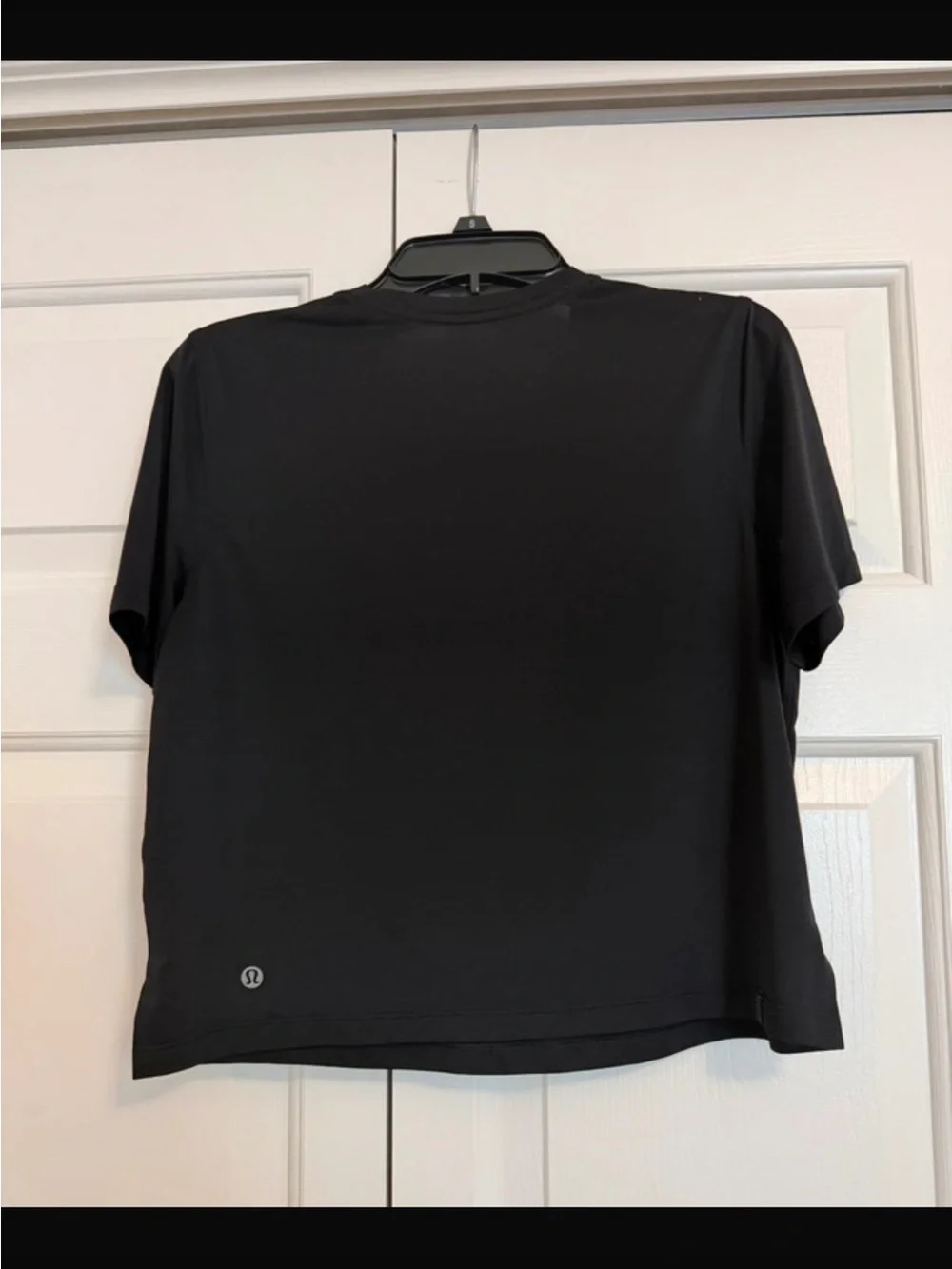 Lululemon train to be tee size 6